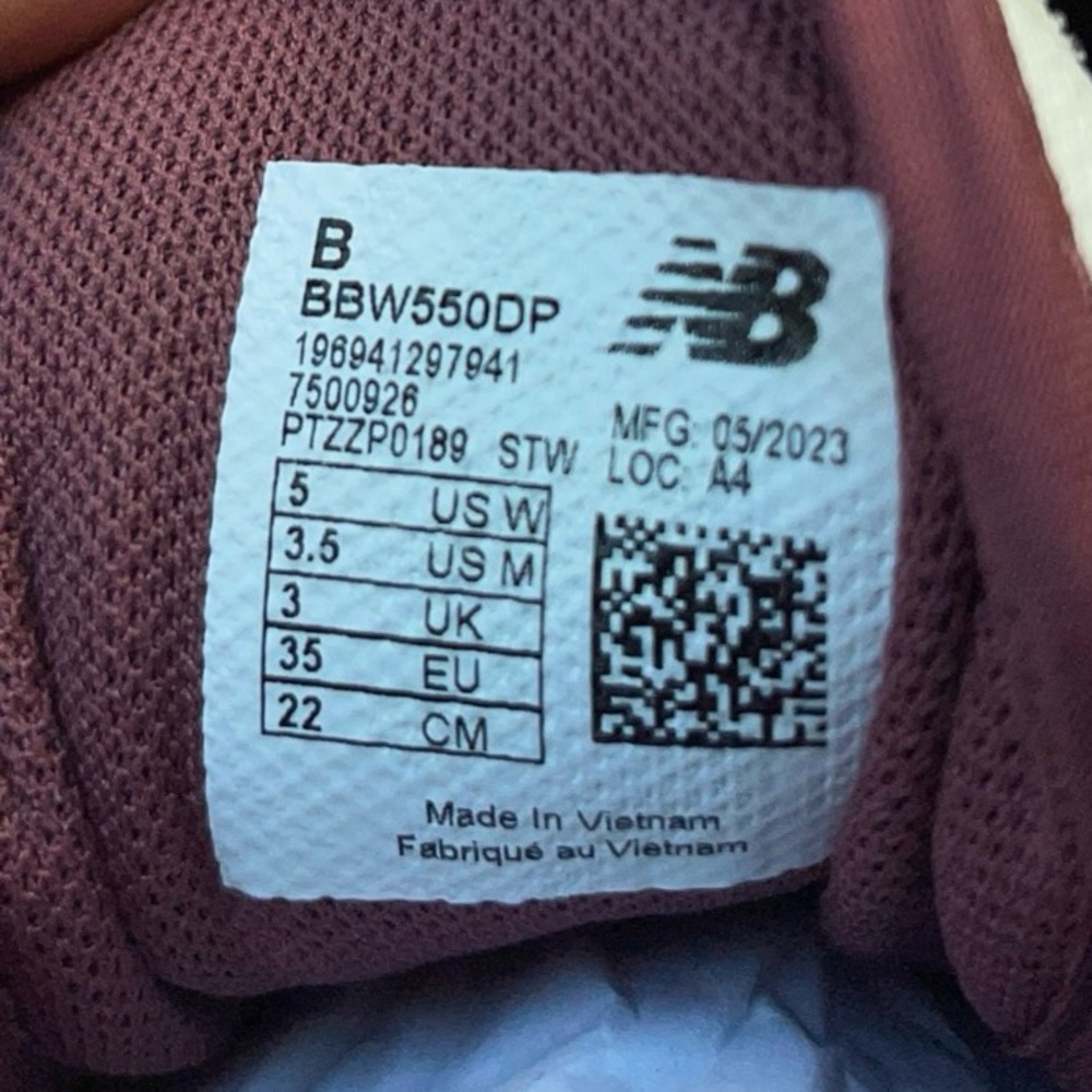 New Balance 550 White Red Burgundy BBW550DP Women's 5 Men’s 3.5 NIB - Picture 6 of 7